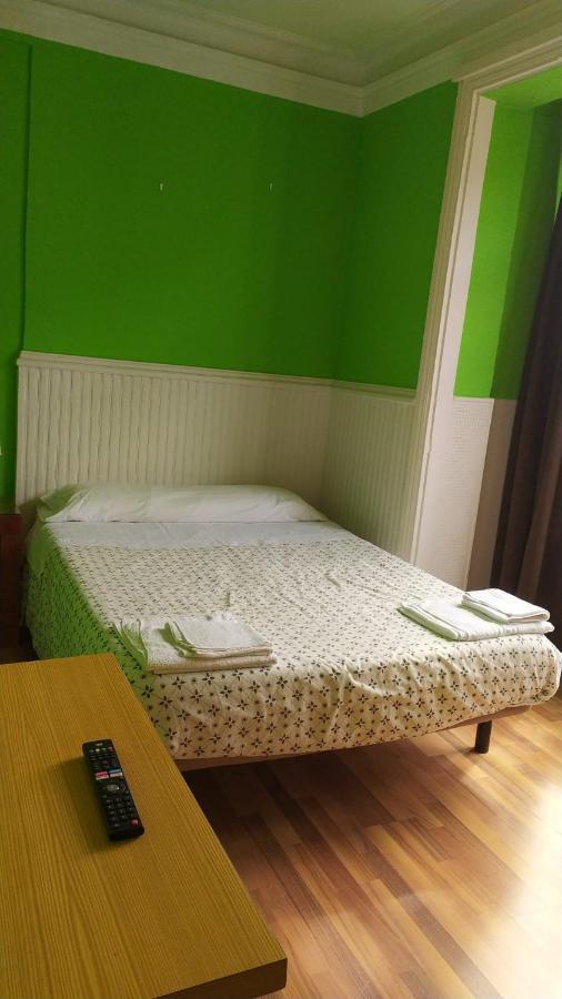Pension Manoli Bilbao Exterior photo