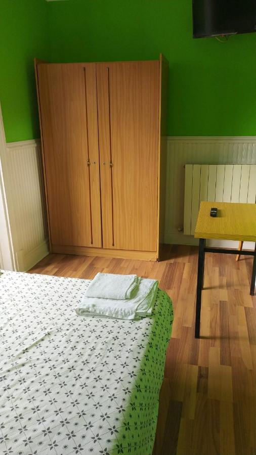 Pension Manoli Bilbao Exterior photo