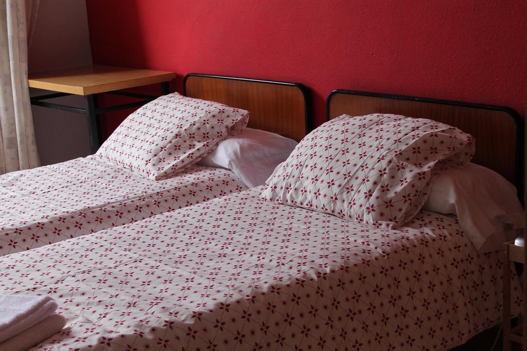 Pension Manoli Bilbao Room photo