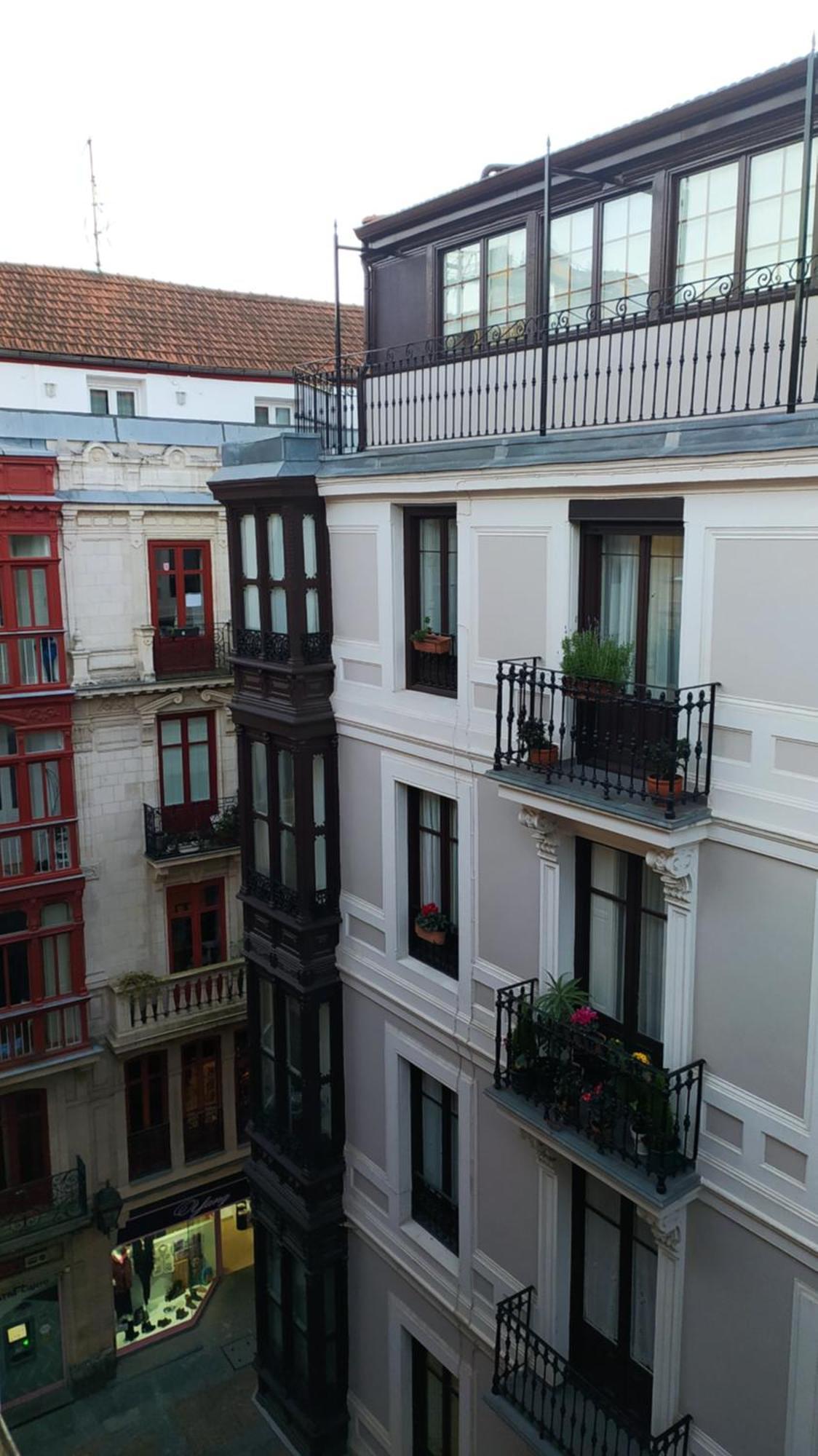 Pension Manoli Bilbao Exterior photo